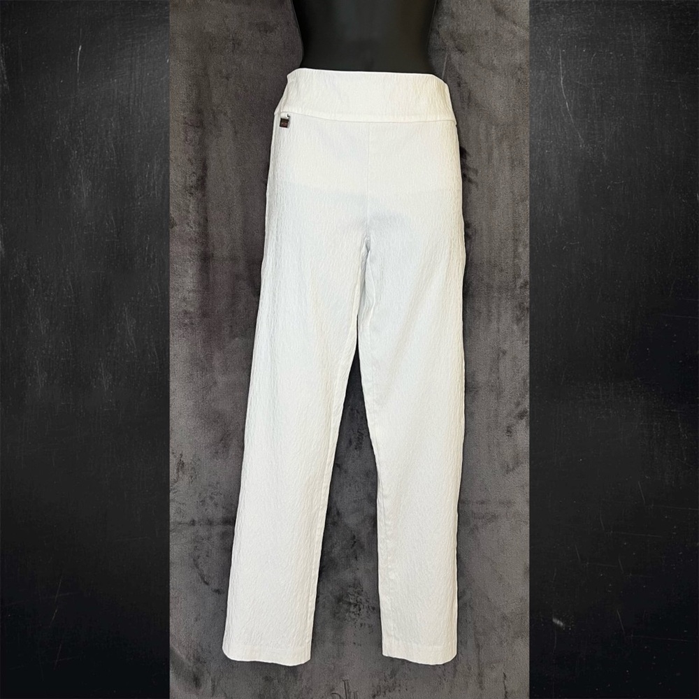 Lisette-L Montréal Women’s Crisp White Pull-On Tummy Control Cropped Pants 27”